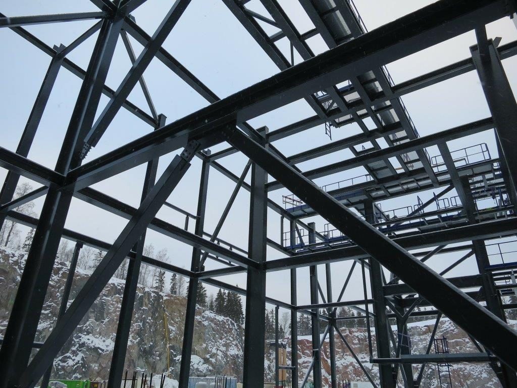 steel warehouse site with steel erectors insurance
